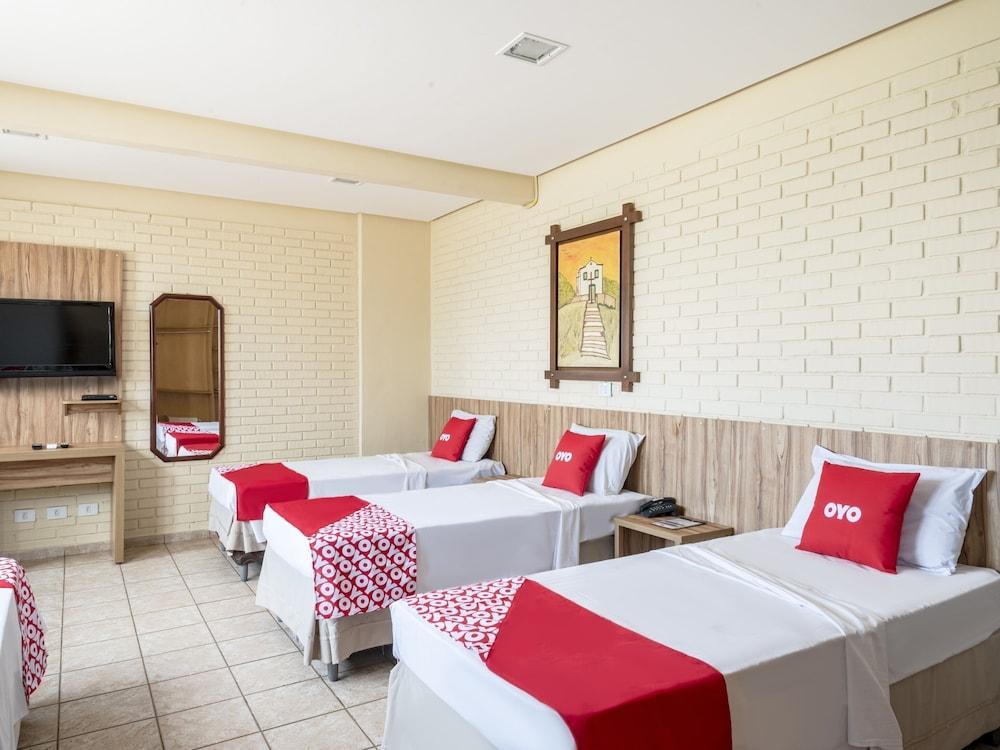 Rede Andrade Goiania Centro Hotel Exterior photo